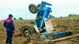 Campesino pierde la vida tras accidente con tractor, en Toluca 