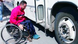 En silla de ruedas, es un guerrero de los camiones en Querétaro 
