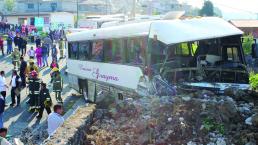 Autobús que llevaba peregrinos se accidenta en el Estado de México