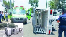 Exceso de velocidad provoca volcadura sobre la carretera Toluca- Tenango del Valle 