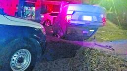 Ebrio destroza su auto tras volcar, en Cuernavaca 