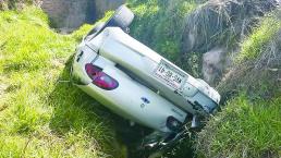 Accidente sobre la carretera Toluca- Zitácuaro deja a chofer prensado 