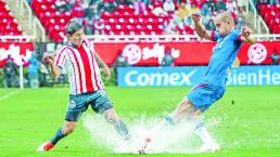 Cruz Azul y Caixhina vencen a Chivas y callan a Cardozo 