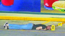 Empleado de minisúper decapita a ladrón al defenderse de asalto, en Acapantzingo