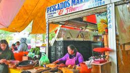 Taco placero de trucha y charal, en la Central de Abasto de Toluca 