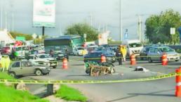 Conductor arrolla a pepenador y choca contra canaleta pluvial, en El Marqués