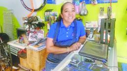 Betty apoyó con su taller de bicicletas a los rescatistas en el sismo de 2017