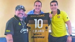 Maradona y Cuauhtémoc Blanco protagonizan encuentro de astros del futbol