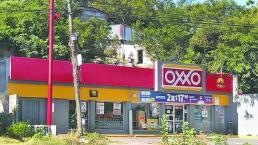 Ladrón atraca Oxxo y se lleva de paso una lanota, en Zacatepec