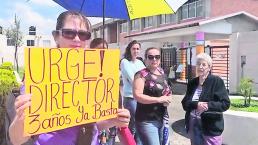 Padres de familia piden a gritos nuevo director de primaria, en Toluca
