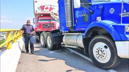 Tras intensa persecución, policías detienen a camioneros en Jiutepec