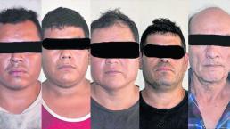 Capturan a cinco sujetos cuando desvalijaban automóvil que habían robado, en Jiutepec