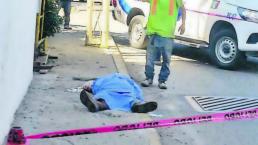 Muere trabajador al electrocutarse y caer de andamio, en San Juan del Río