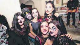 Realizan fiesta de Halloween en antigua iglesia italiana