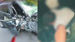 Conductor a exceso de velocidad muere tras estrellarse contra árbol, en Cuernavaca