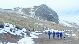 Familias esperaron horas para ver nieve y se van decepcionados, en el Nevado de Toluca 