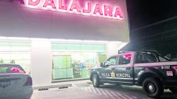 Atracan farmacia a punta de pistola, en Querétaro