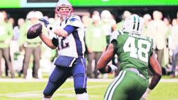 Brady se convirtió en líder de la NFL de todos los tiempos en yardas totales ante los Jets