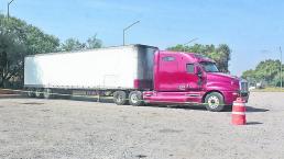Aseguran camión con al menos 22 mil litros de huachicol en la México-Querétaro