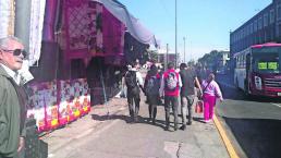 Comercio informal ya se apoderó de la Plaza Ángel María Garibay, en Toluca