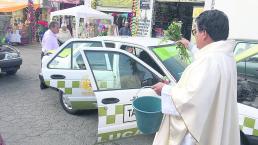 Taxistas toluqueños se unen a la fiesta y celebran a la Virgen de Guadalupe