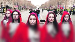Protestan mujeres semidesnudas, en Francia 