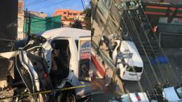 Camioneta de transporte público choca de frente contra ‘7 Eleven’ y mueren tres, en Atizapán