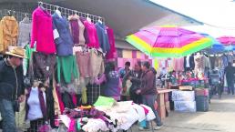 Comerciantes decidieron ofertar sus productos en las calles de Toluca
