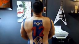 Aficionado de club peruano se tatúa la camiseta 