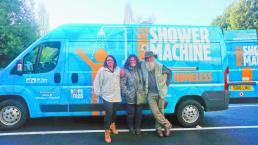 Crean ducha móvil para indigentes, en Reino Unido 