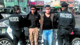 Capturan a dos asaltantes de camiones, en San Lorenzo Tepaltitlán