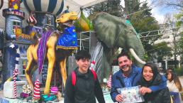 Familias buscan fotografiarse con los Reyes Magos en el Parque Alameda Cuauhtémoc, Toluca