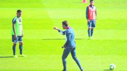 Pedro Caixinha se pone exigente con futbolistas de Cruz Azul
