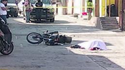 Acribillan a motociclista sobre calles de Miacatlán