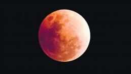 ¿A qué hora se verá el eclipse y la Luna de sangre en México?
