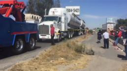 Tráiler atropella motociclista carretera México-Cuautla