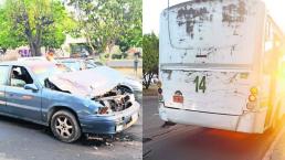 bulevar Cuauhnáhuac Bugambilias parque Alameda Solidaridad Ruta 14 chofer provoca choque accidente