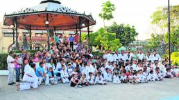 Grupo de taekwondo Fiesta Deportiva Integración cultural Morelos