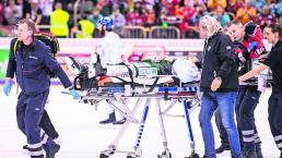rival le salva la vida a jugador de hockey sobre hielo 