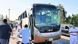 Atentan contra autobús turístico Cairo