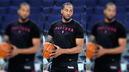 Kawhi Leonard anda distraídoante la Final de la NBA