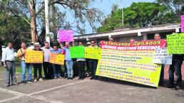 jubilados pemex protestan derechos atención médica instalaciones demanda solicitan diálogo 