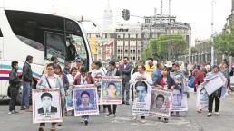 caso ayotzinapa autoridades padres normalistas 43 desaparecidos 