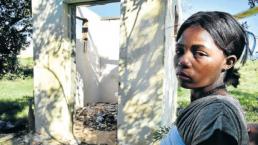 mujer mamá mutiló pene violador asesino hija menor de edad 5 años sudafrica enfrenta cargos justicia por mano propia vengador Veronique Makwena 