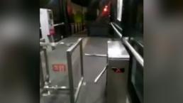 captan video fantasma metrobús torniquete