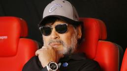 Maradona en el banquillo