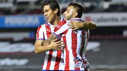 Chivas empató de último minuto al Querétaro