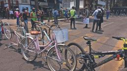 Desmantelan nueva ciclovía en el Edomex y pedalistas protestan enfurecidos