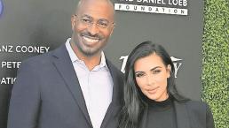 Afirman que Kim Kardashian está saliendo con el comentarista político Anthony Van Jones