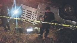 Muere pareja al caer a barranco sobre la carretera Toluca-Ciudad Altamirano, en Edomex